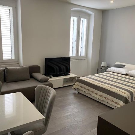Zara City Apartments Eksteriør billede