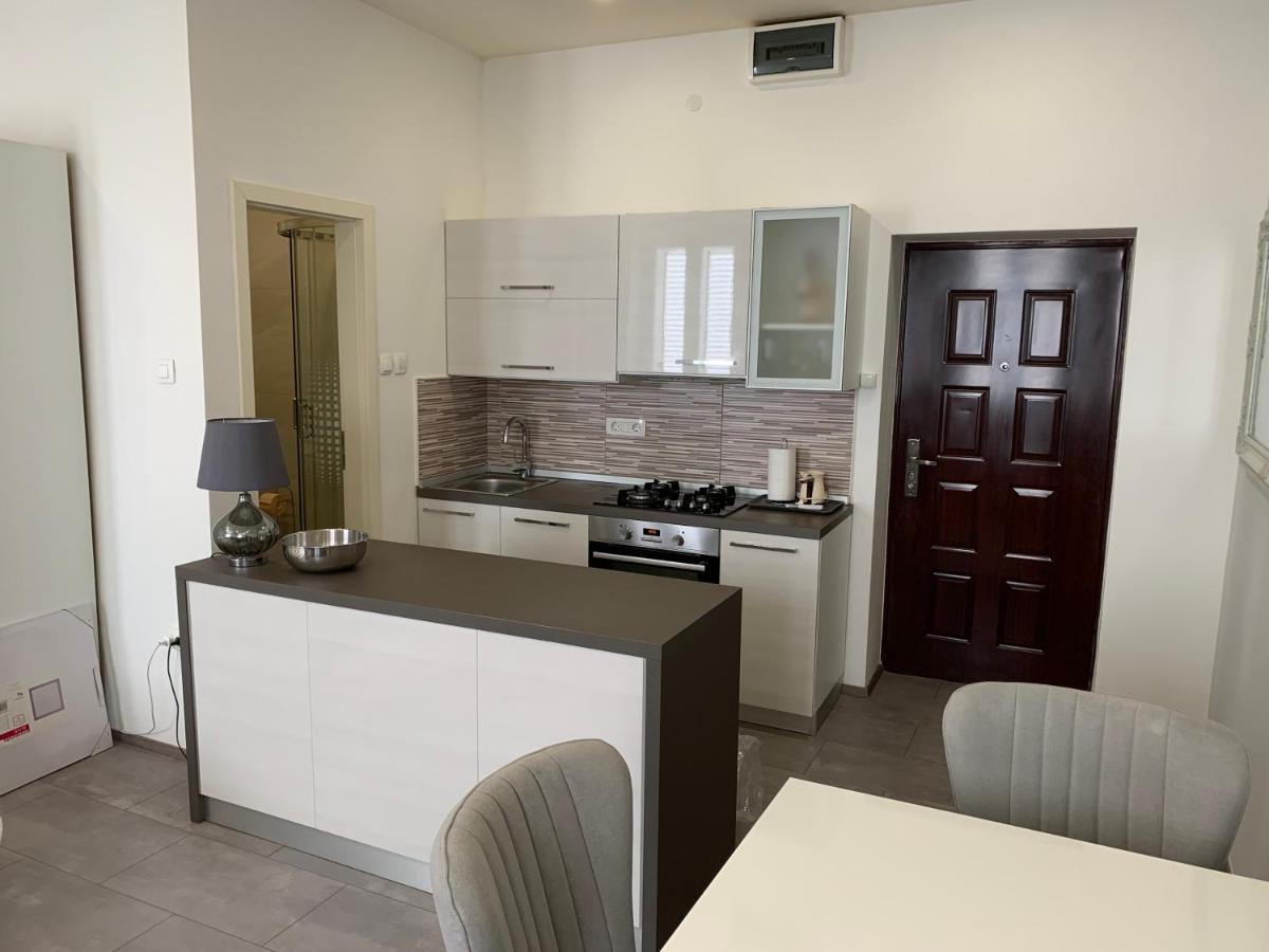 Zara City Apartments Eksteriør billede