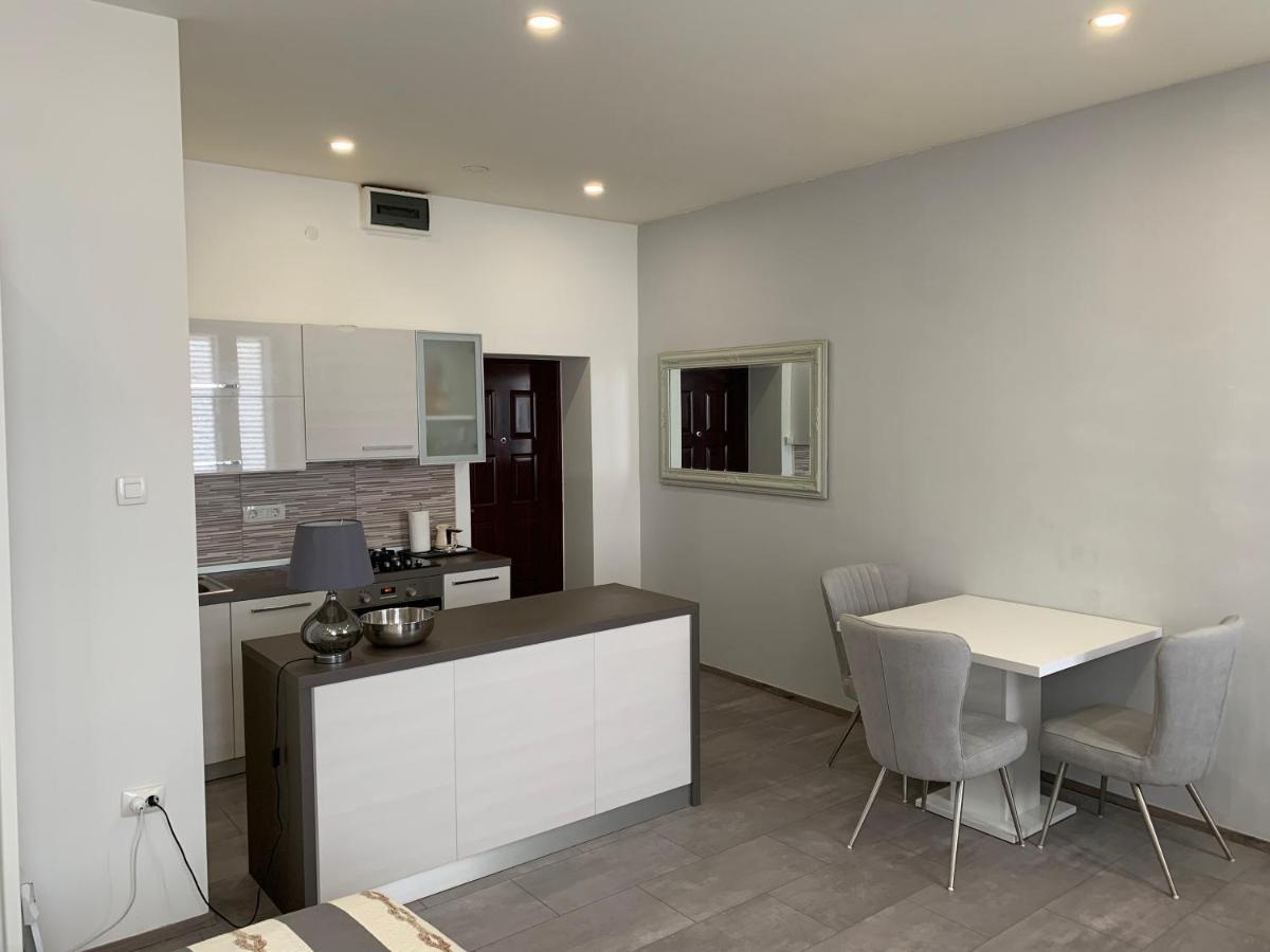 Zara City Apartments Eksteriør billede